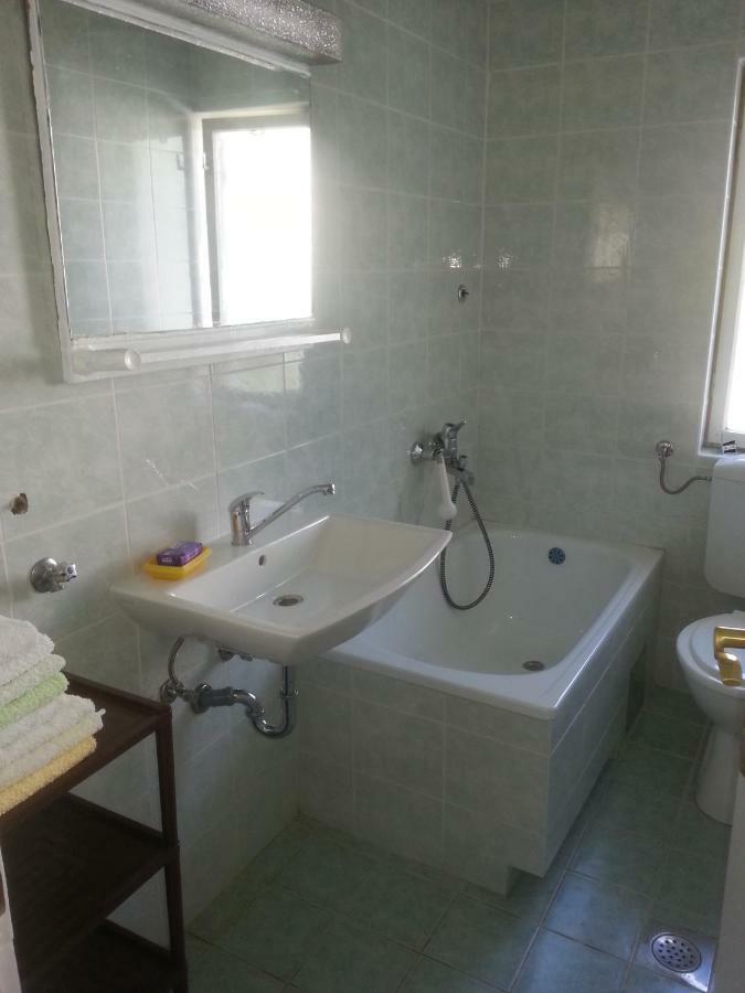 Ante Apartmani Crikvenica Ngoại thất bức ảnh